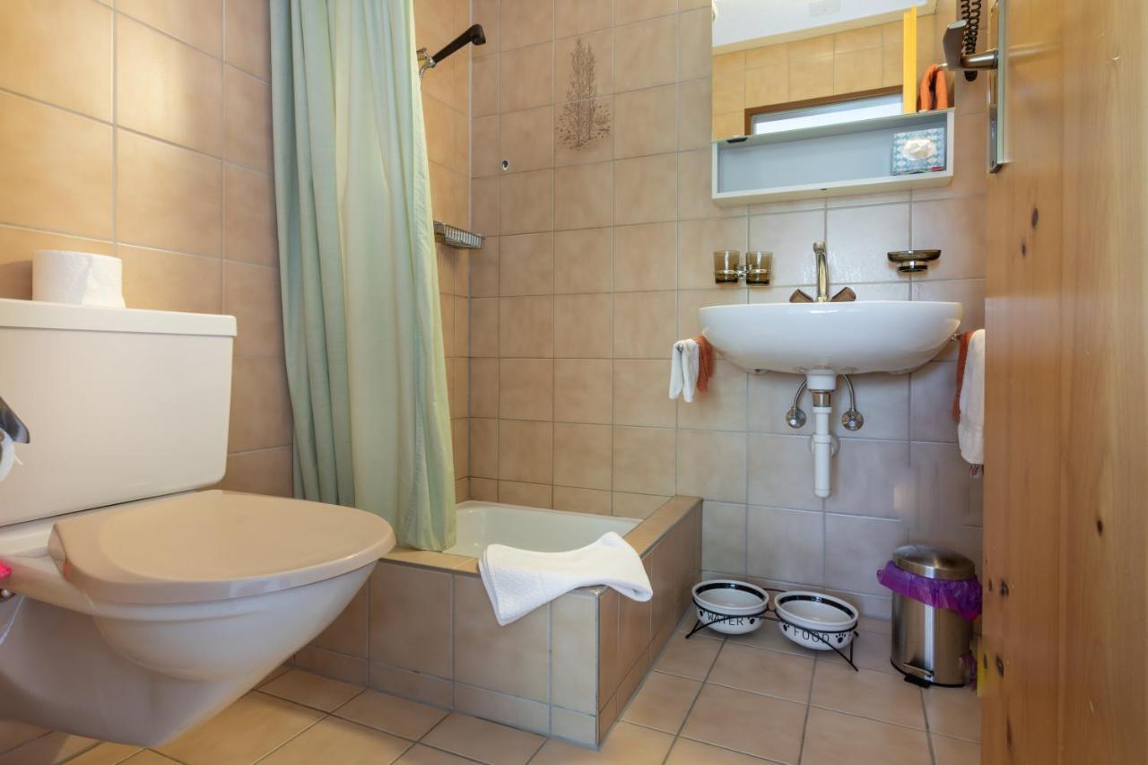 Hotel Gravas Lodge Vella Buitenkant foto